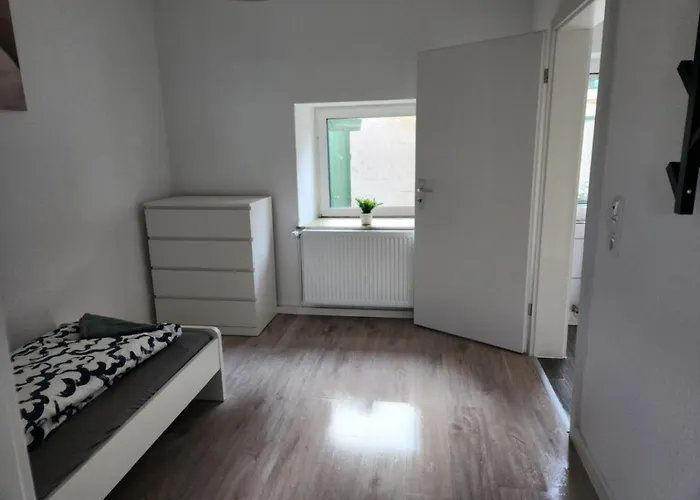 Workers In Lejlighed *